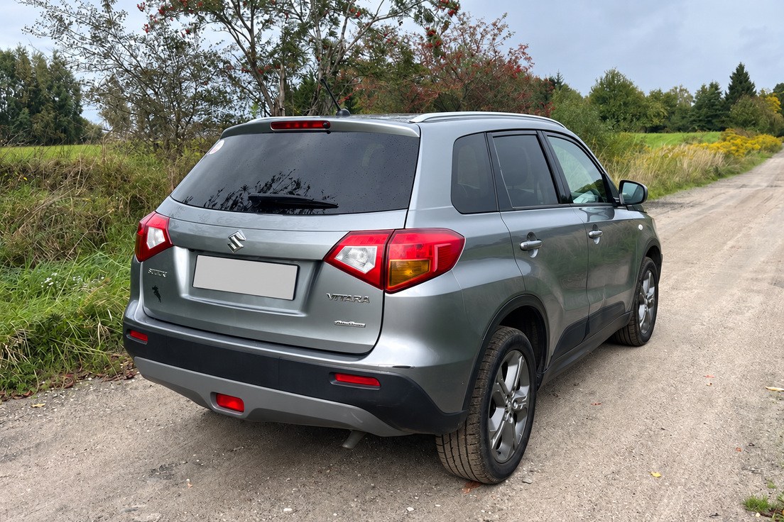 Suzuki Vitara — SUV, kolor szary; samochód kupiony przez Skup Aut Turbo