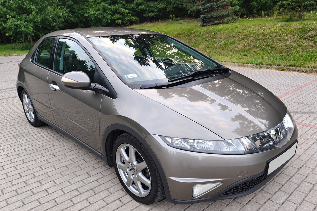 Honda Civic — hatchback, kolor szarobrązowy; samochód kupiony przez Skup Aut Turbo