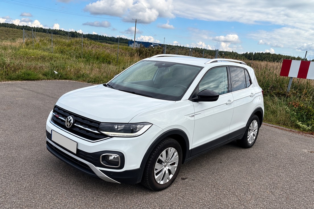 Volkswagen T-Cross — crossover, kolor biały; samochód kupiony przez Skup Aut Turbo