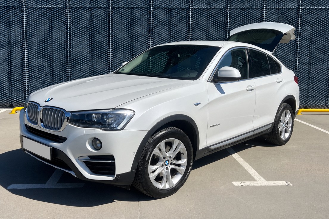 BMW X3 — SUV, kolor biały; samochód kupiony przez Skup Aut Turbo